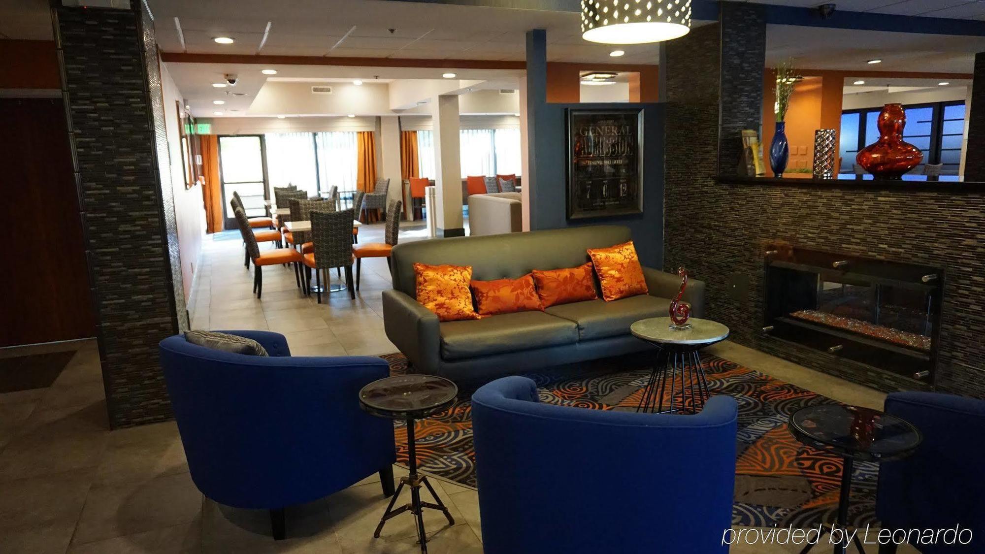 Express & Southeast - Antioch By Ihg Hotel